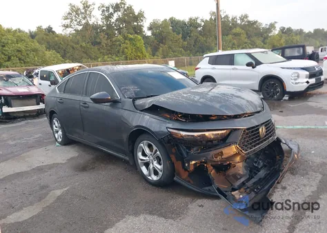 2023 Honda Accord Lx z USA, uszkodzony, nr VIN 1HGCY1F26PA024409